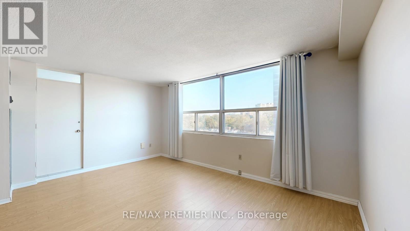 501 - 10 Tobermory Drive, Toronto, Ontario  M3N 2Y5 - Photo 11 - W12447318
