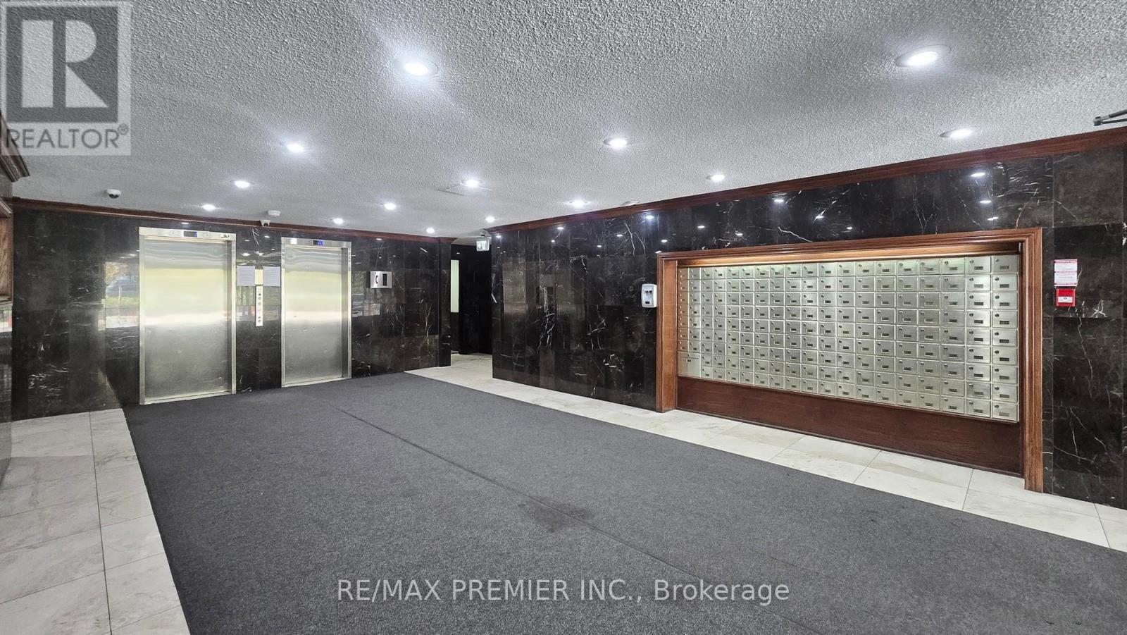 501 - 10 Tobermory Drive, Toronto, Ontario  M3N 2Y5 - Photo 7 - W12447318