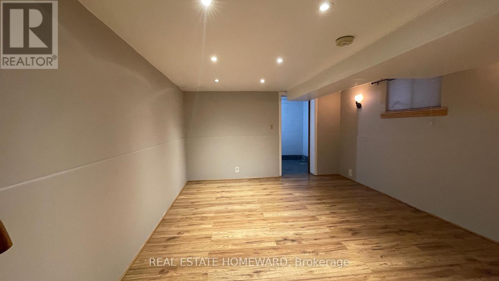 92 Barker Avenue, Toronto, Ontario  M4C 2N6 - Photo 19 - E12448601