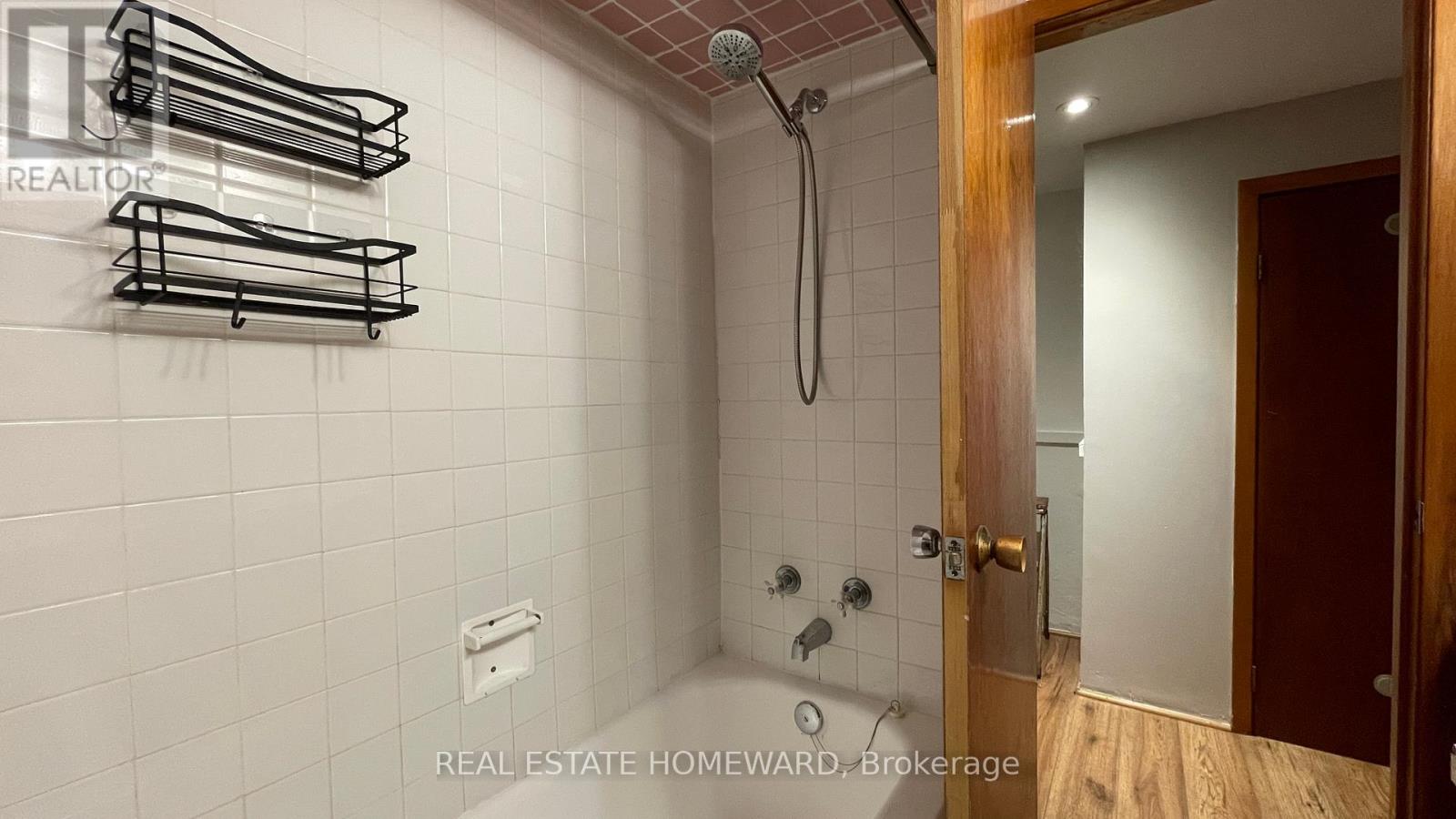 92 Barker Avenue, Toronto, Ontario  M4C 2N6 - Photo 26 - E12448601