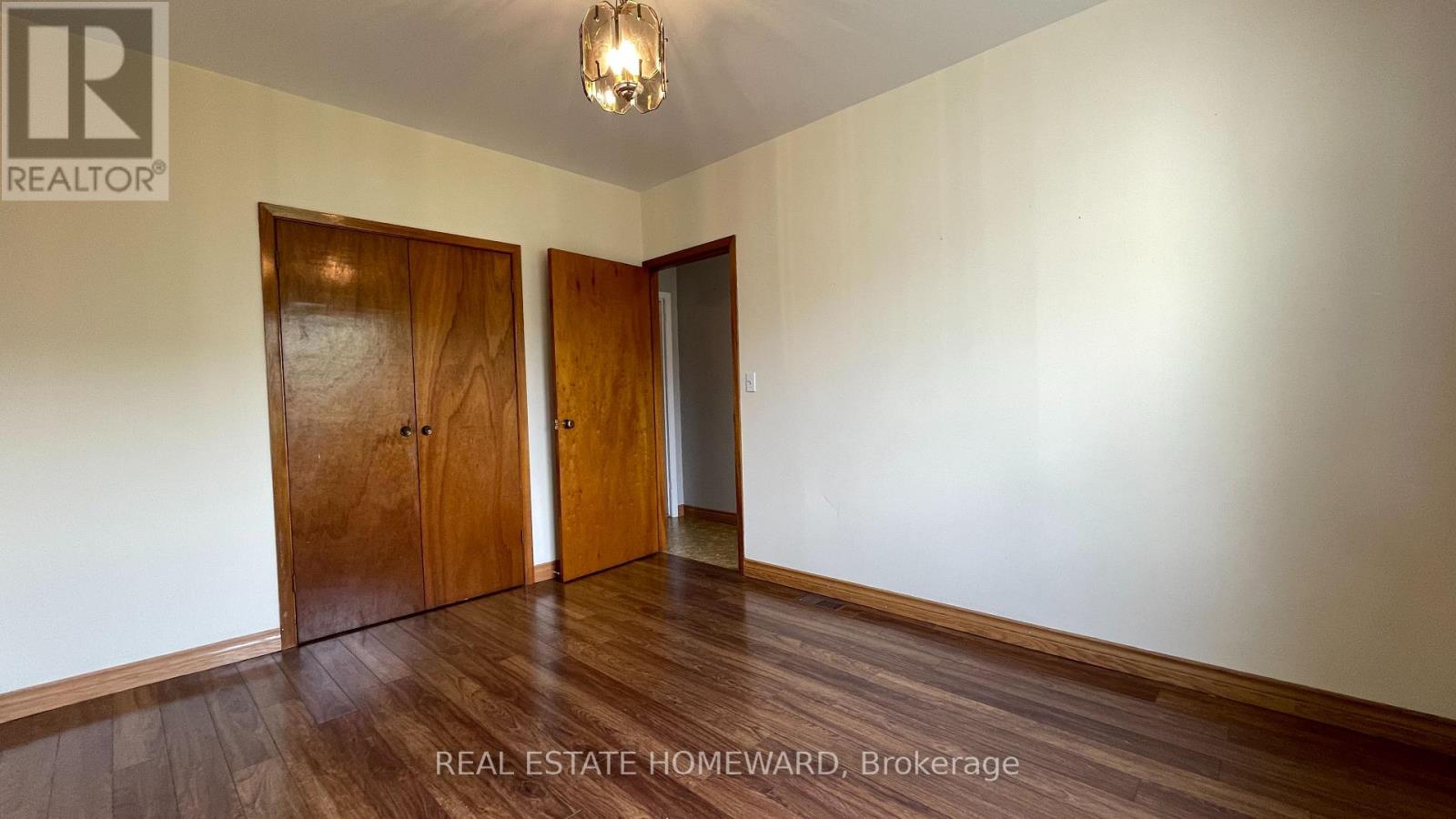 92 Barker Avenue, Toronto, Ontario  M4C 2N6 - Photo 9 - E12448601