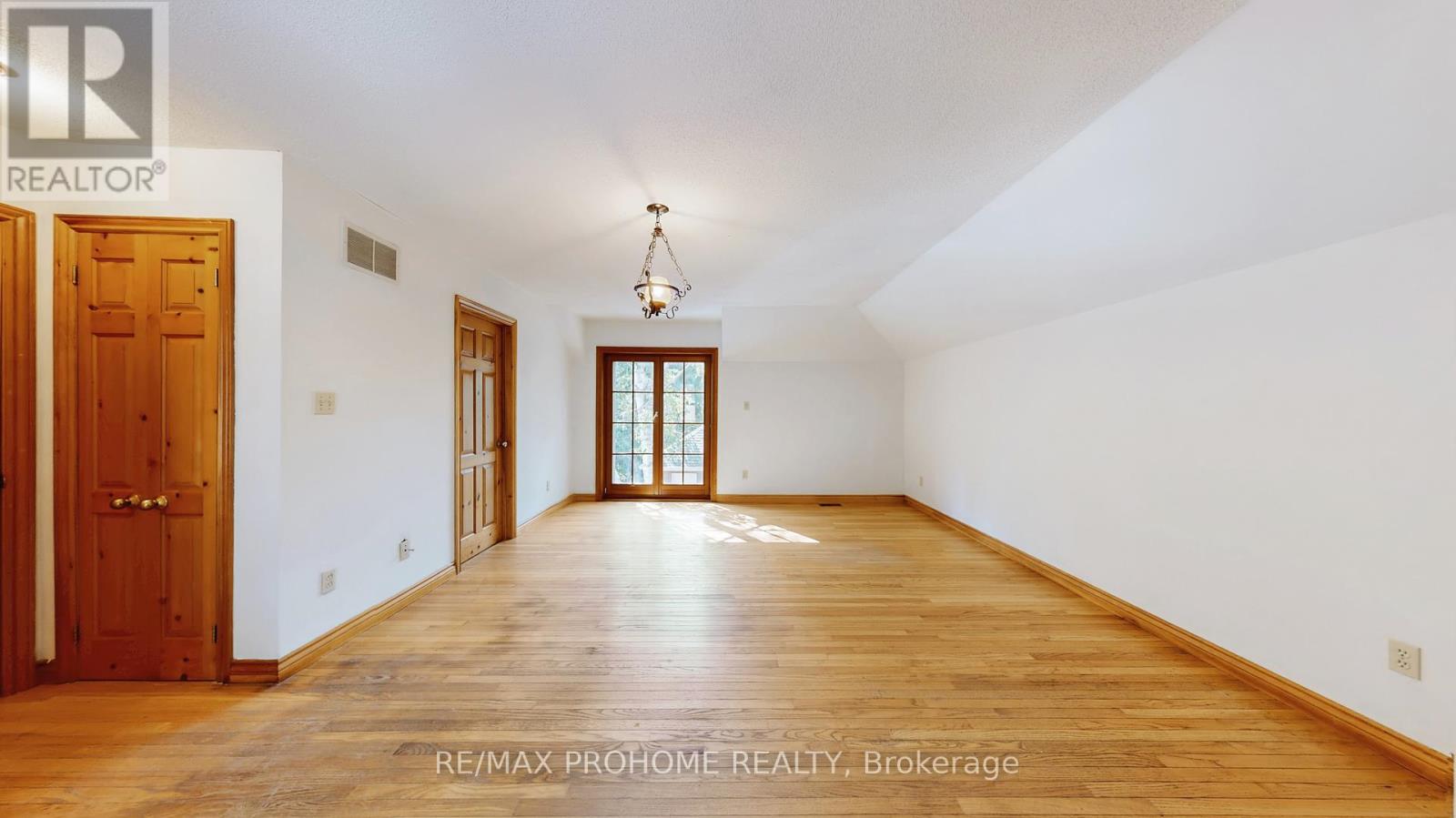 17 Eckardt Avenue, Markham, Ontario  L3R 1P1 - Photo 15 - N12448612