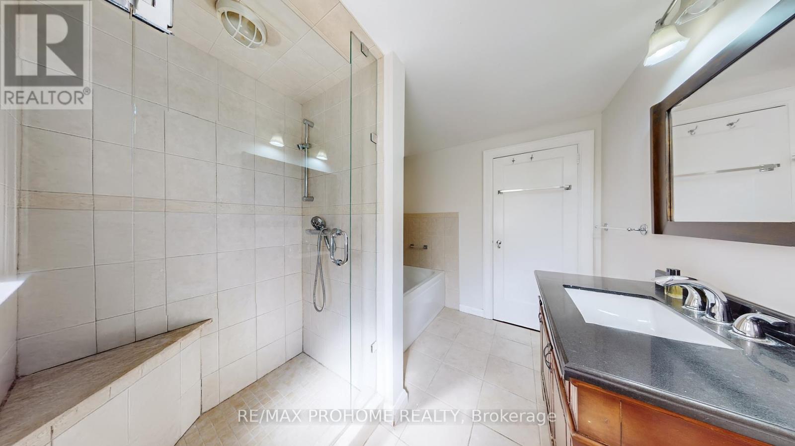 17 Eckardt Avenue, Markham, Ontario  L3R 1P1 - Photo 22 - N12448612