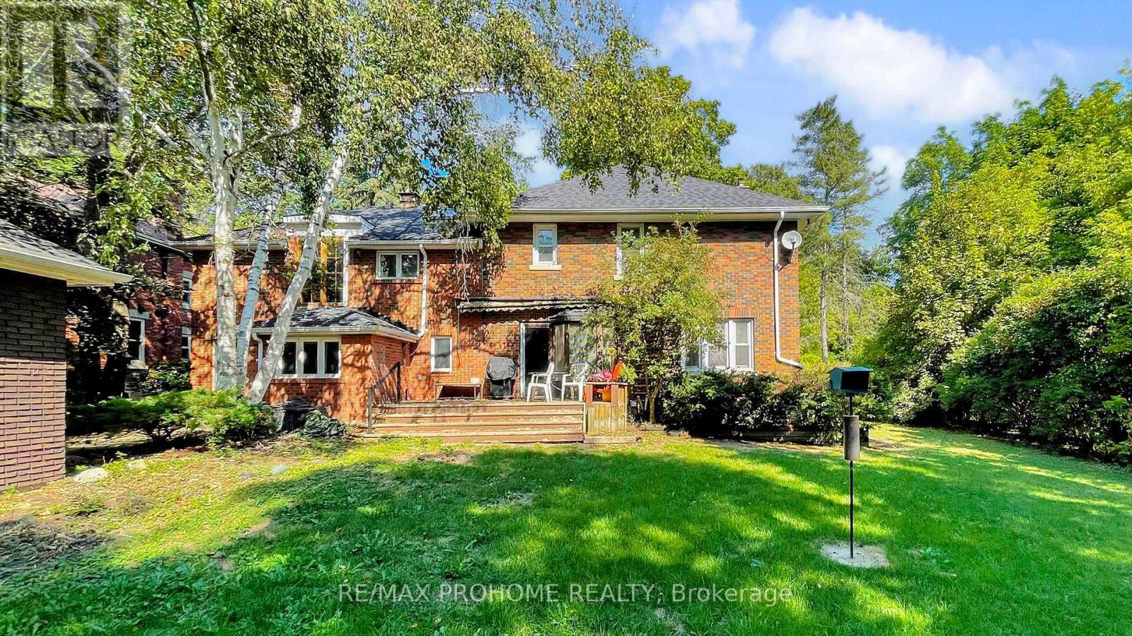 17 Eckardt Avenue, Markham, Ontario  L3R 1P1 - Photo 33 - N12448612