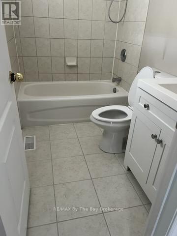4 61st Street S, Wasaga Beach, Ontario  L9Z 1W1 - Photo 7 - S12448632