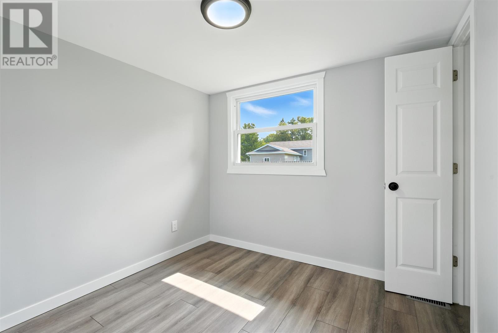 397 Boyle St, Thessalon, Ontario  P0R 1L0 - Photo 13 - SM252214