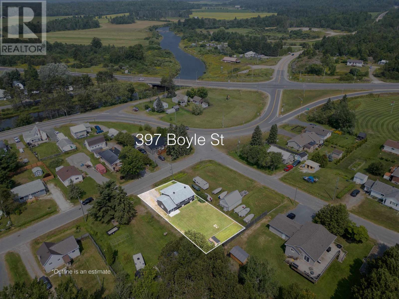 397 Boyle St, Thessalon, Ontario  P0R 1L0 - Photo 2 - SM252214