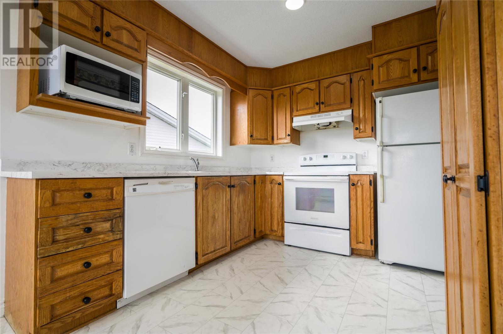 9 Edgecombe Drive, St John's, Newfoundland & Labrador  A1B 4N9 - Photo 6 - 1291269