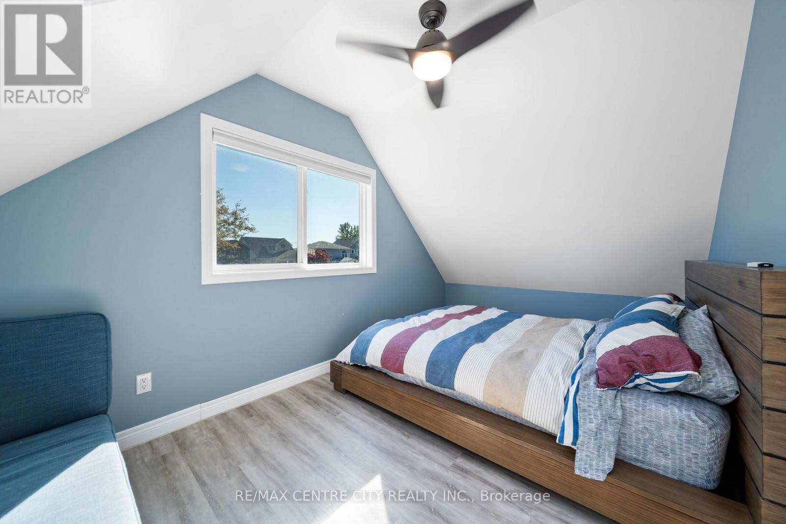 417 Edith Cavell Boulevard, Central Elgin, Ontario  N5L 1E7 - Photo 14 - X12448625