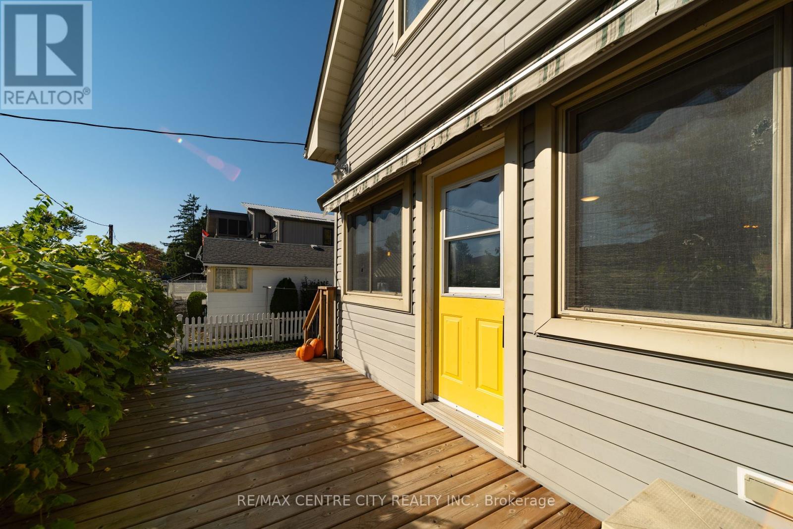 417 Edith Cavell Boulevard, Central Elgin, Ontario  N5L 1E7 - Photo 21 - X12448625