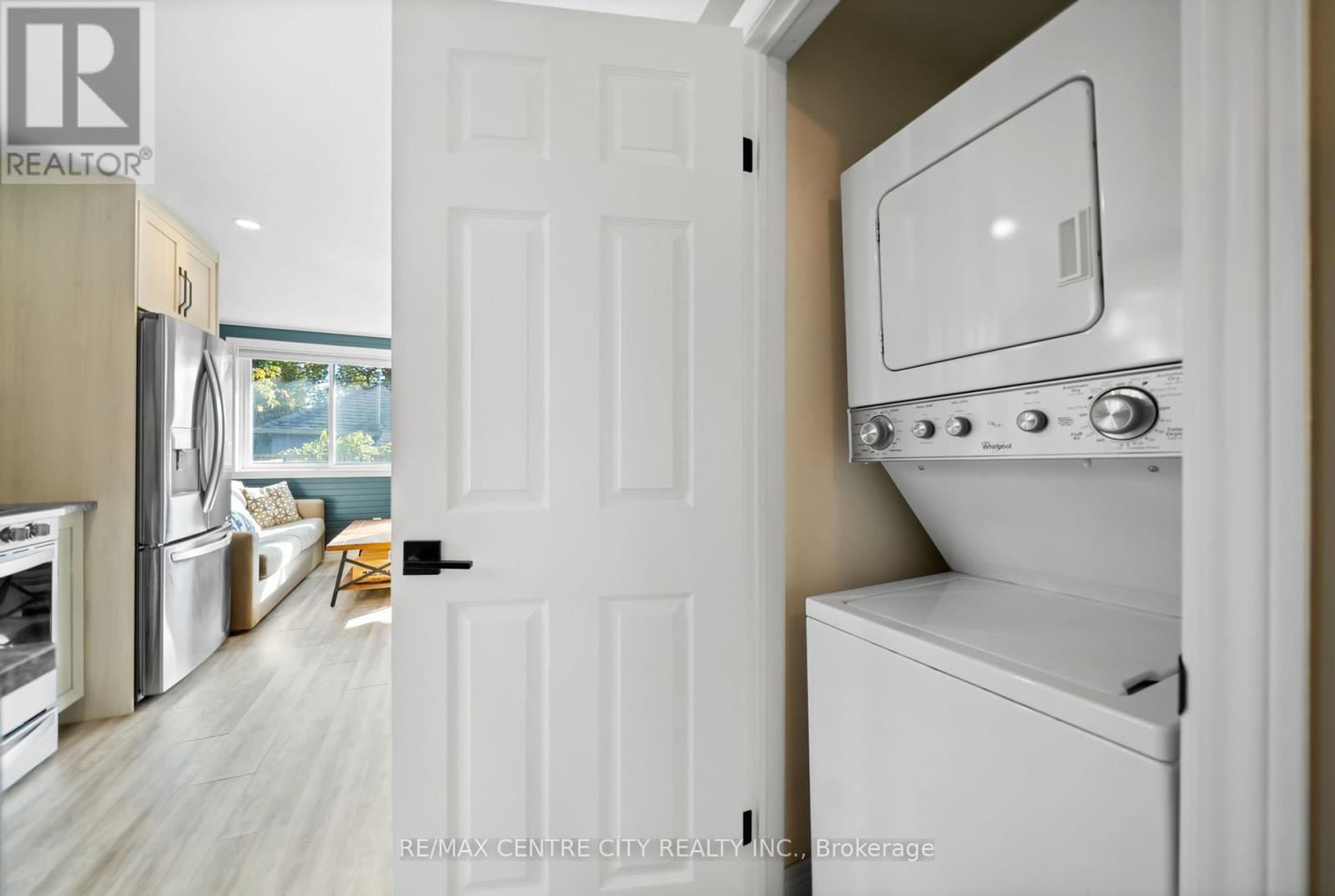 417 Edith Cavell Boulevard, Central Elgin, Ontario  N5L 1E7 - Photo 8 - X12448625