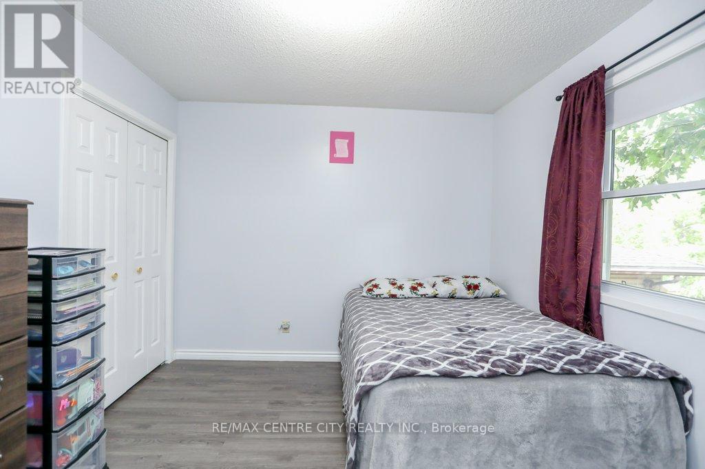 67 Farmington Avenue, Aylmer, Ontario  N5H 3E3 - Photo 13 - X12448634