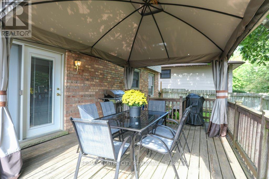 67 Farmington Avenue, Aylmer, Ontario  N5H 3E3 - Photo 25 - X12448634