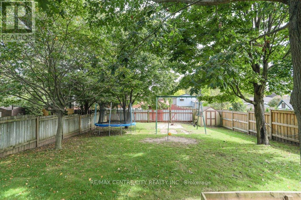 67 Farmington Avenue, Aylmer, Ontario  N5H 3E3 - Photo 26 - X12448634