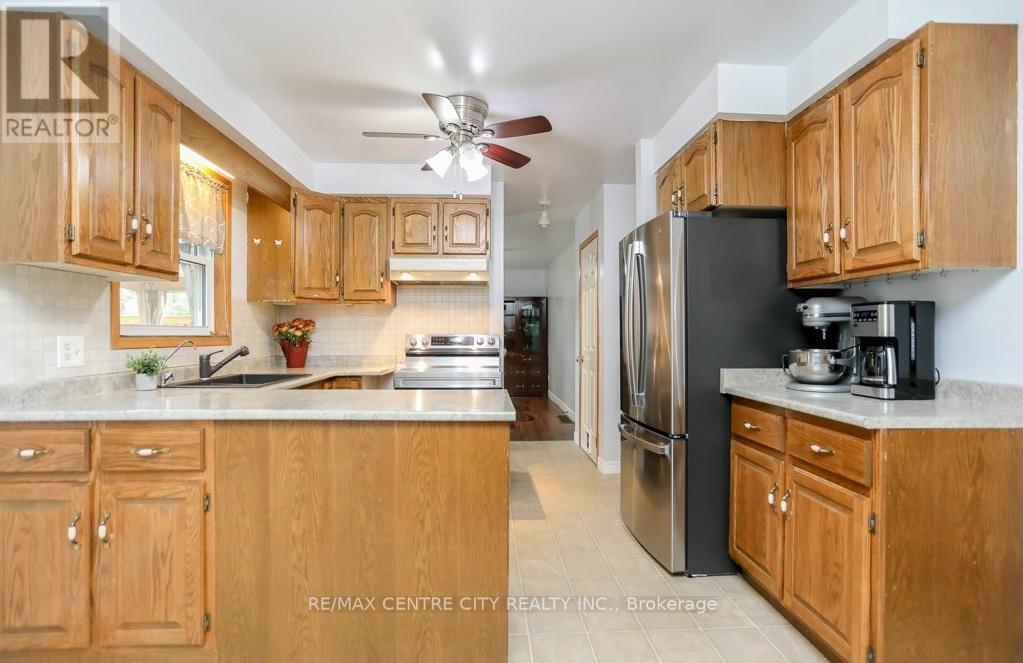 67 Farmington Avenue, Aylmer, Ontario  N5H 3E3 - Photo 7 - X12448634