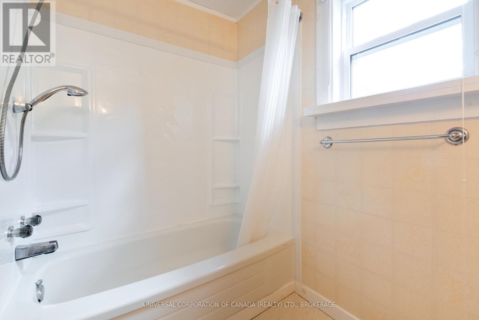 44 Shakespeare Street, Bayham, Ontario  N0J 1T0 - Photo 18 - X12448646