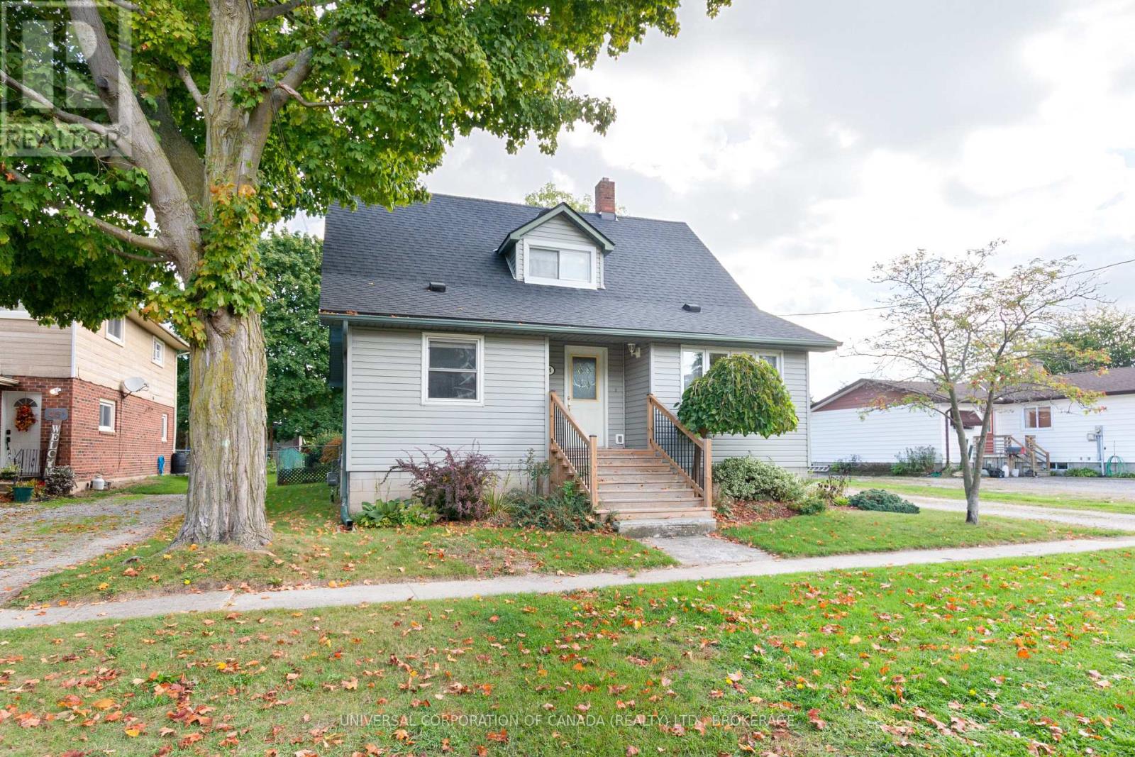 44 Shakespeare Street, Bayham, Ontario  N0J 1T0 - Photo 3 - X12448646