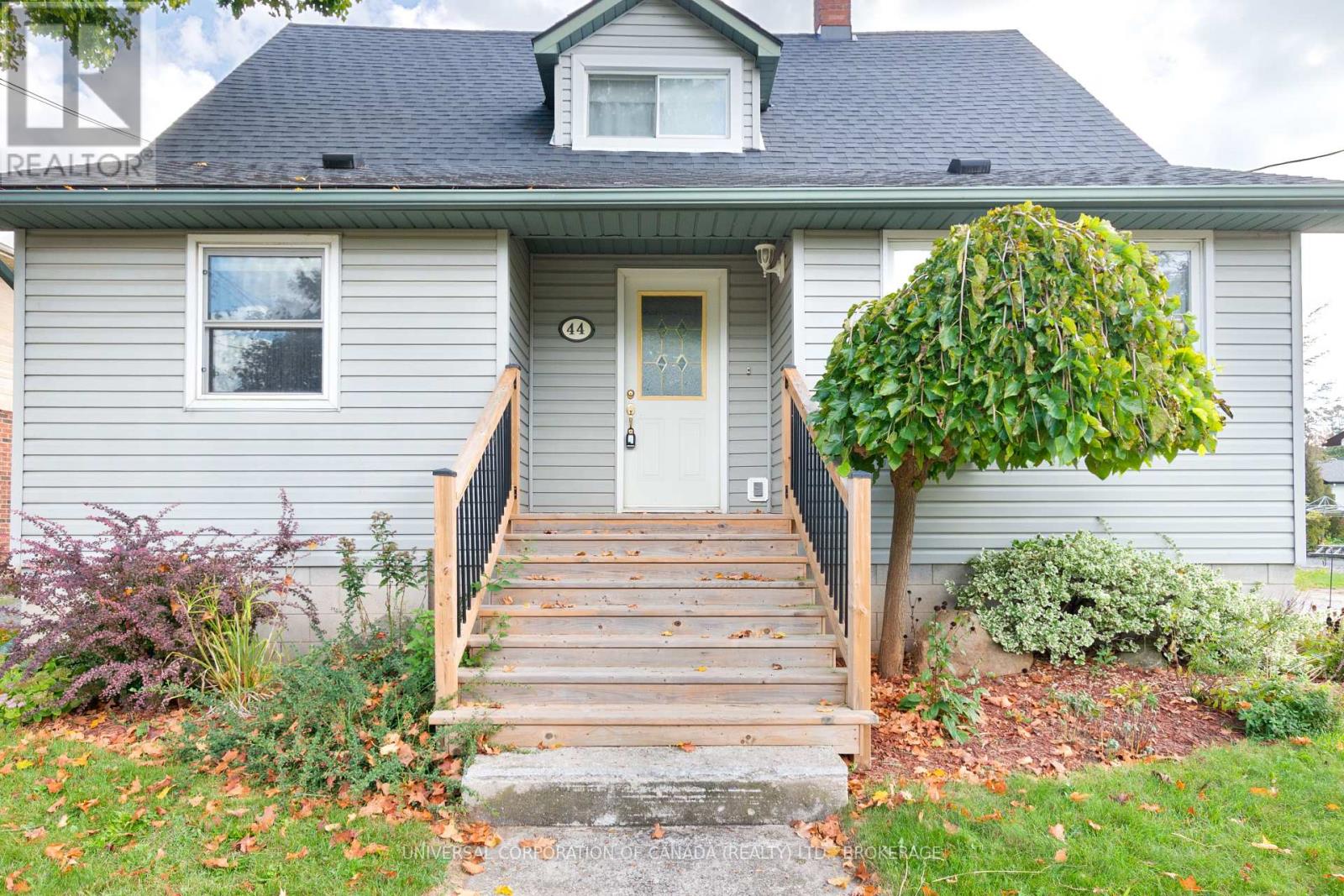 44 Shakespeare Street, Bayham, Ontario  N0J 1T0 - Photo 4 - X12448646