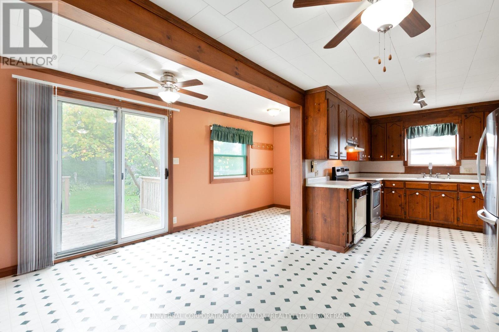 44 Shakespeare Street, Bayham, Ontario  N0J 1T0 - Photo 9 - X12448646