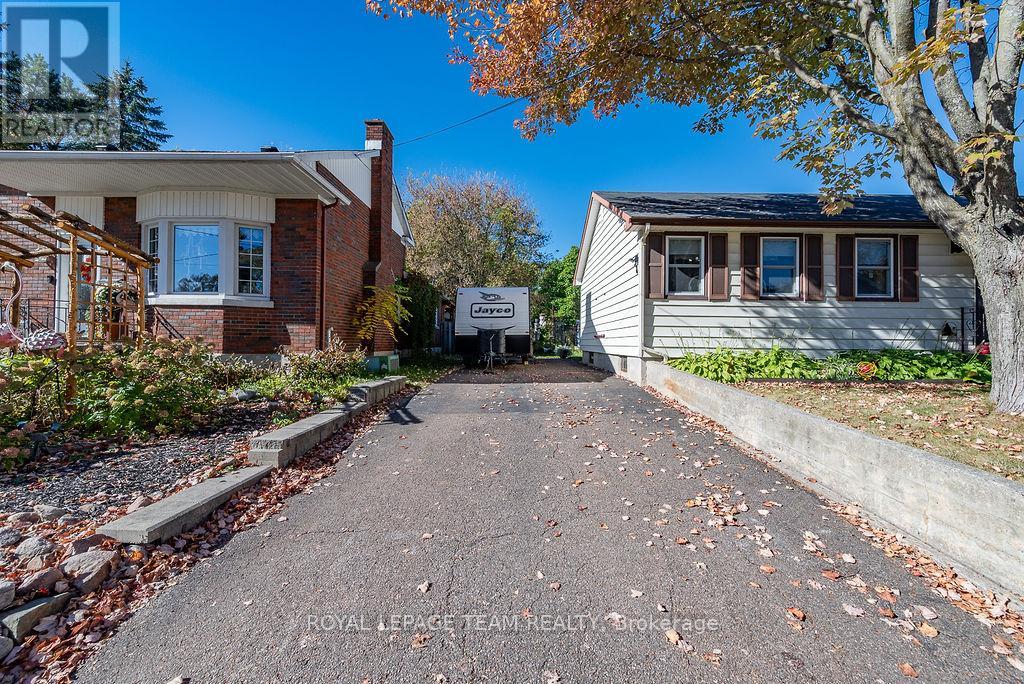 144 Opeongo Road, Renfrew, Ontario  K7V 2T5 - Photo 11 - X12448621