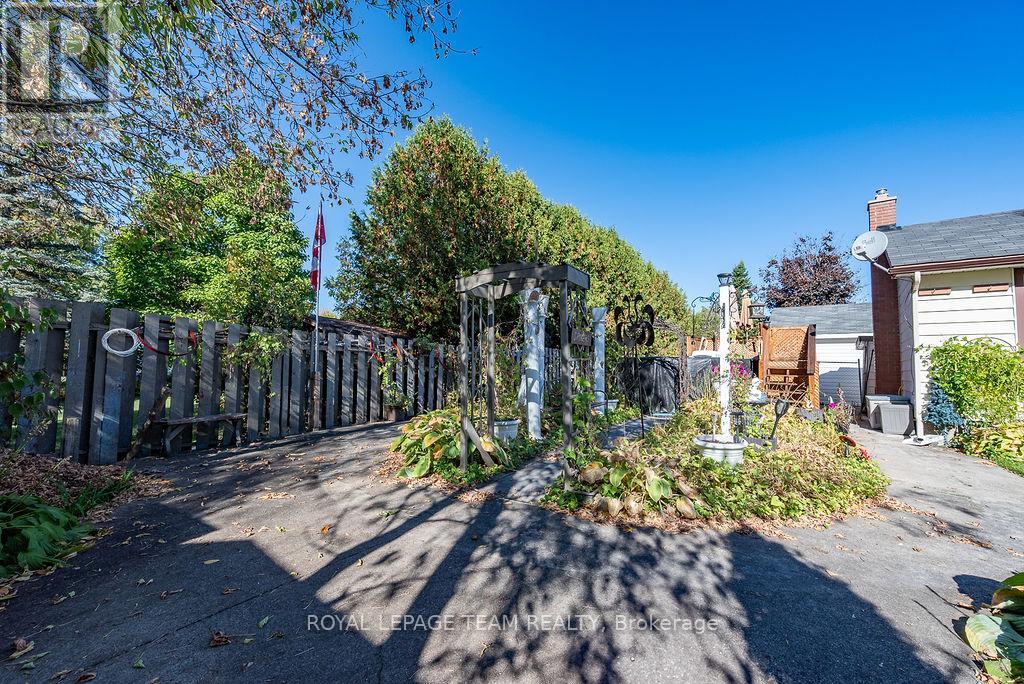 144 Opeongo Road, Renfrew, Ontario  K7V 2T5 - Photo 7 - X12448621