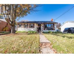 144 OPEONGO ROAD, Renfrew, Ontario