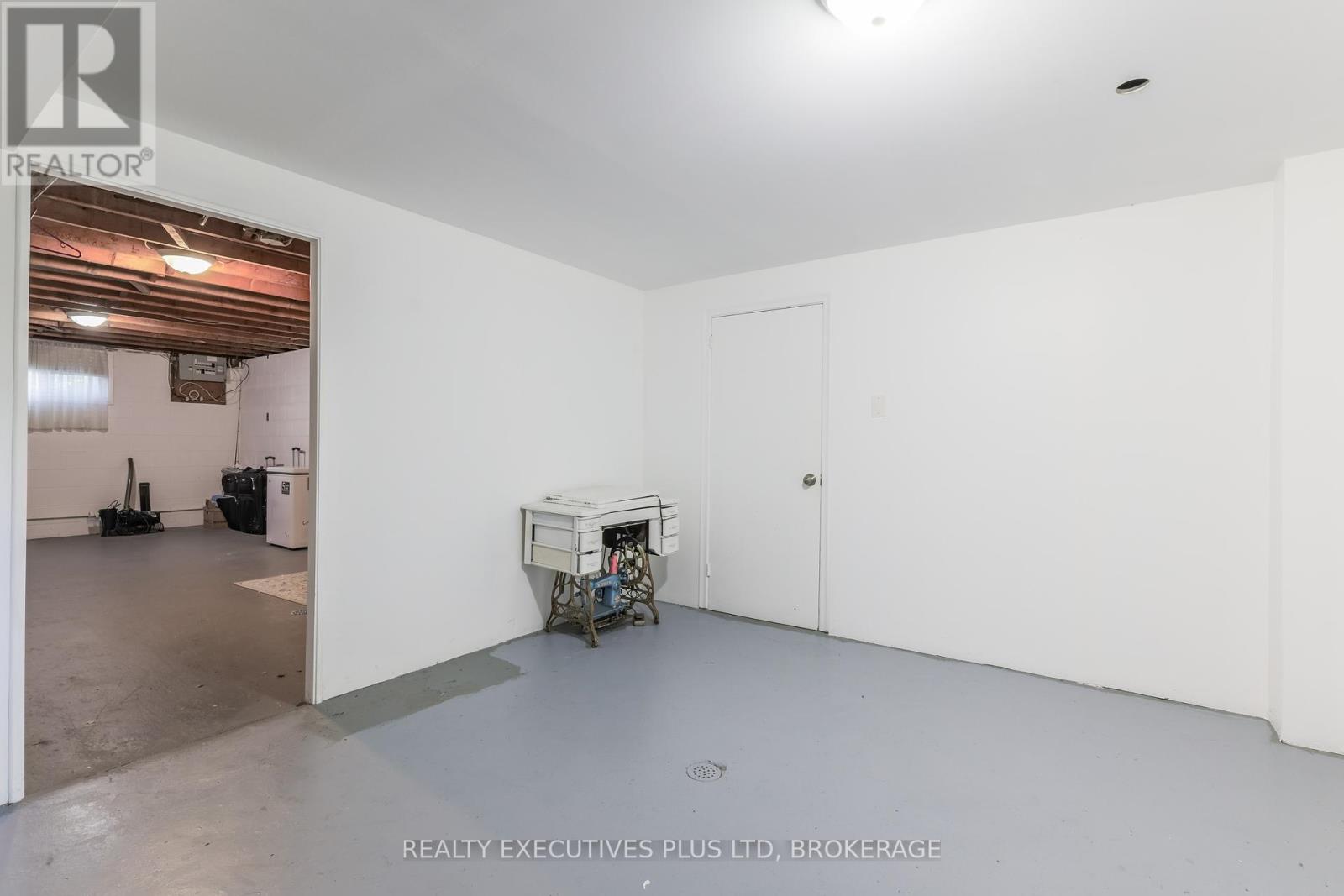 6528 Stamford Green Drive, Niagara Falls, Ontario  L2J 1T8 - Photo 17 - X12448649