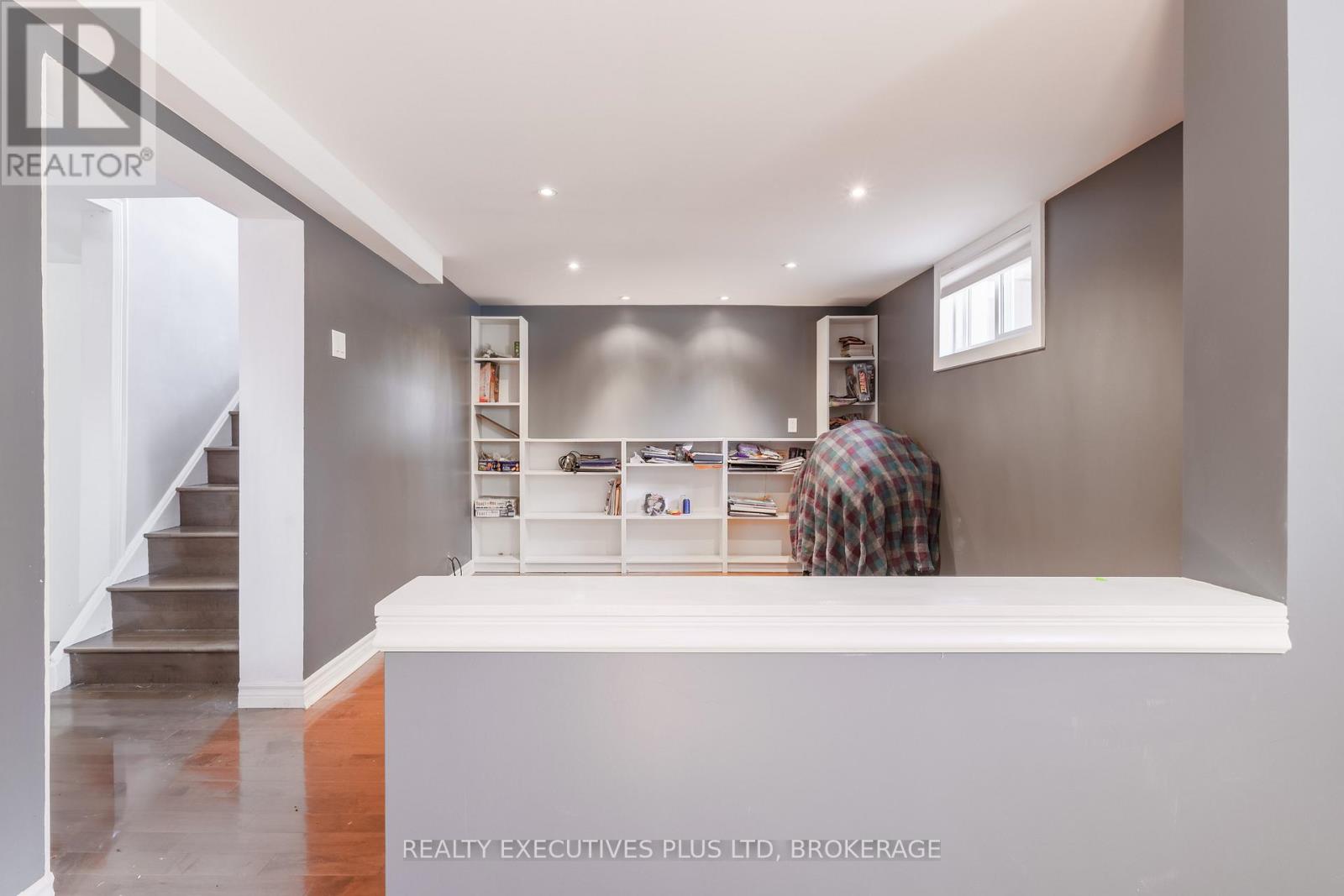 6528 Stamford Green Drive, Niagara Falls, Ontario  L2J 1T8 - Photo 22 - X12448649