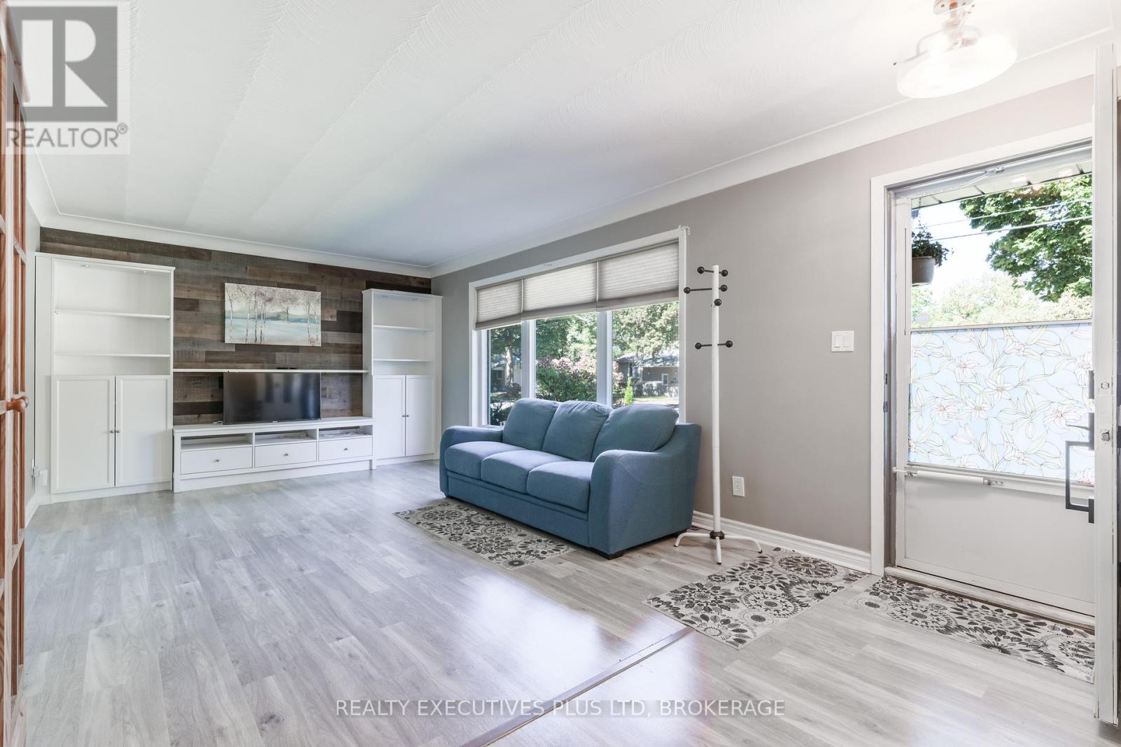 6528 Stamford Green Drive, Niagara Falls, Ontario  L2J 1T8 - Photo 8 - X12448649