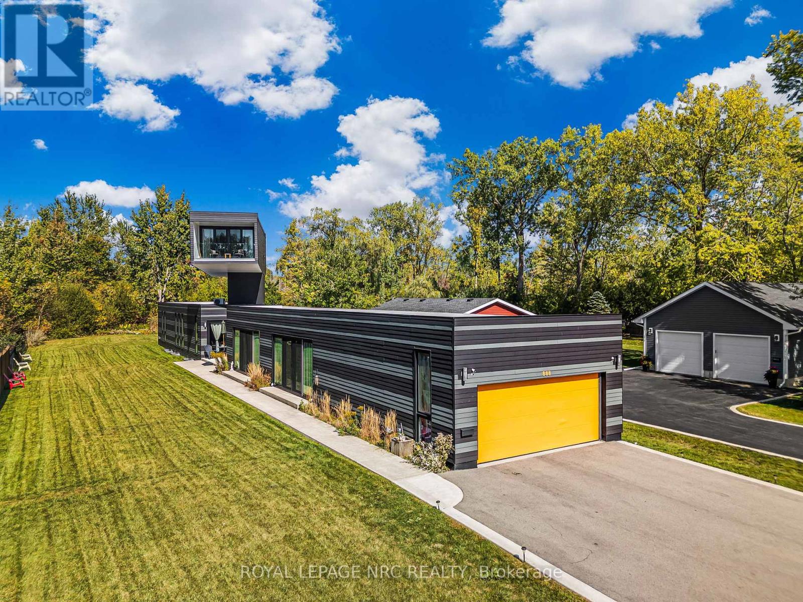 888 Edgemere Road, Fort Erie, Ontario  L2A 1A8 - Photo 45 - X12448663