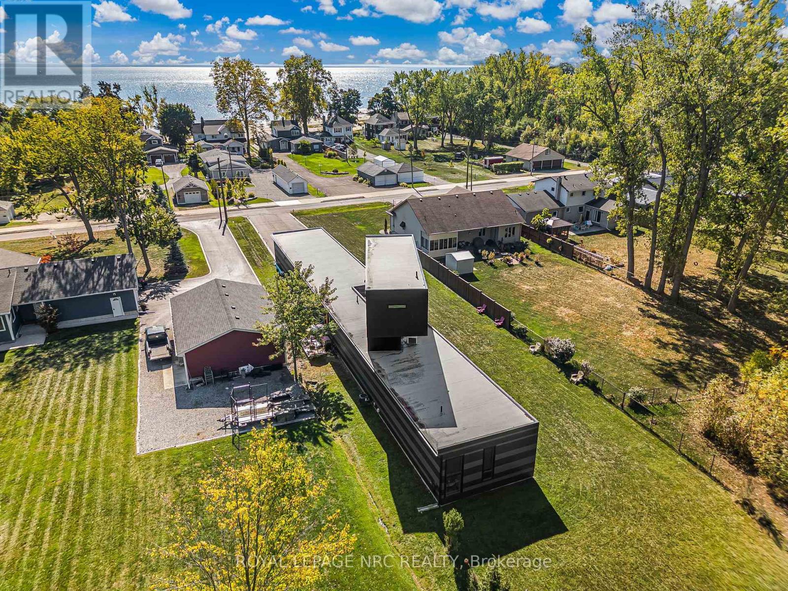 888 Edgemere Road, Fort Erie, Ontario  L2A 1A8 - Photo 47 - X12448663