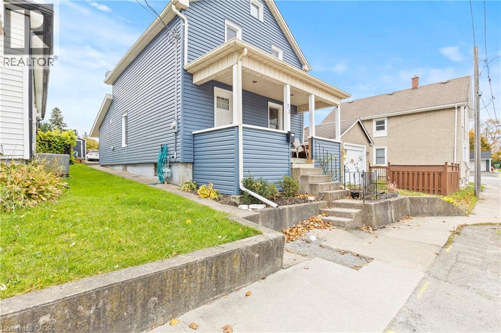 55 Albert Street W, Thorold, Ontario  L2V 2G6 - Photo 3 - 40777024
