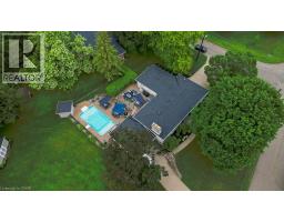 34 JACKSON Crescent, Listowel, Ontario
