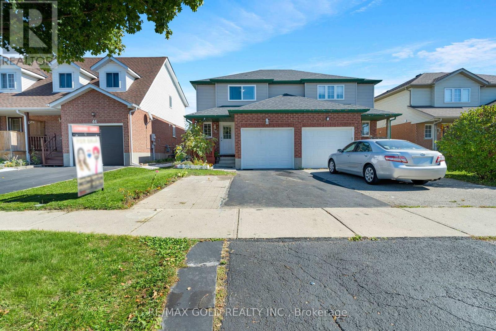46 Activa Avenue, Kitchener, Ontario  N2E 3R2 - Photo 2 - X12448385