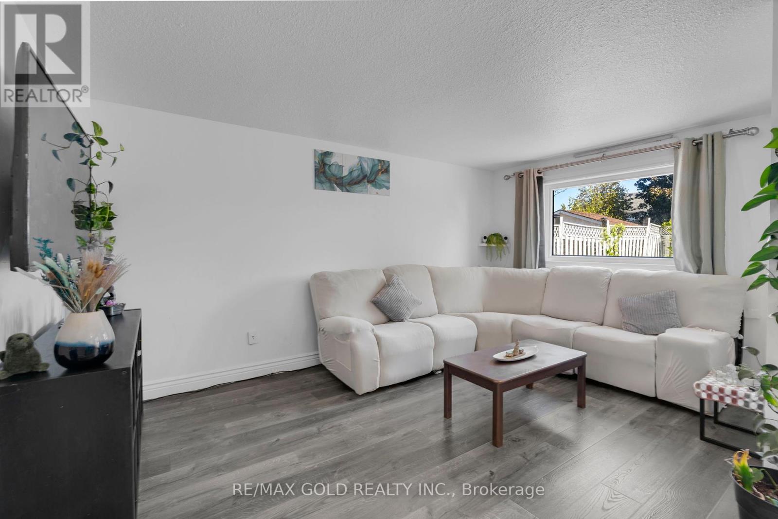 46 Activa Avenue, Kitchener, Ontario  N2E 3R2 - Photo 12 - X12448385