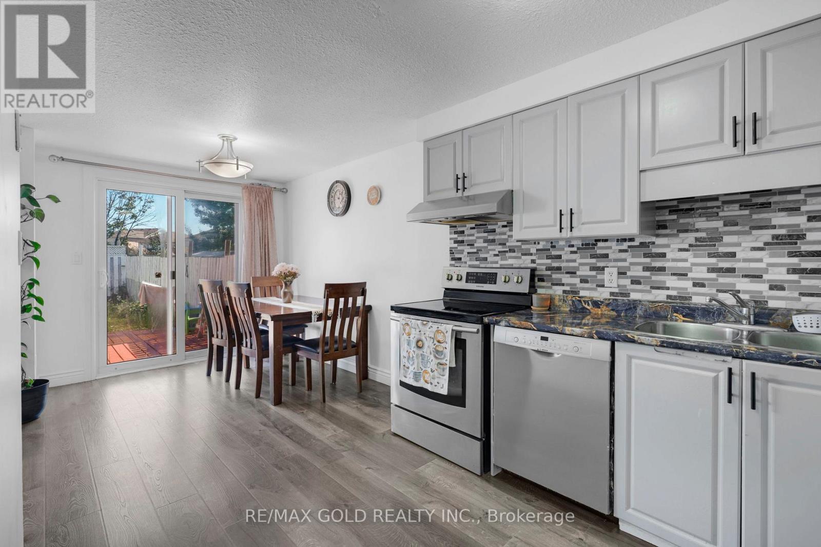 46 Activa Avenue, Kitchener, Ontario  N2E 3R2 - Photo 10 - X12448385