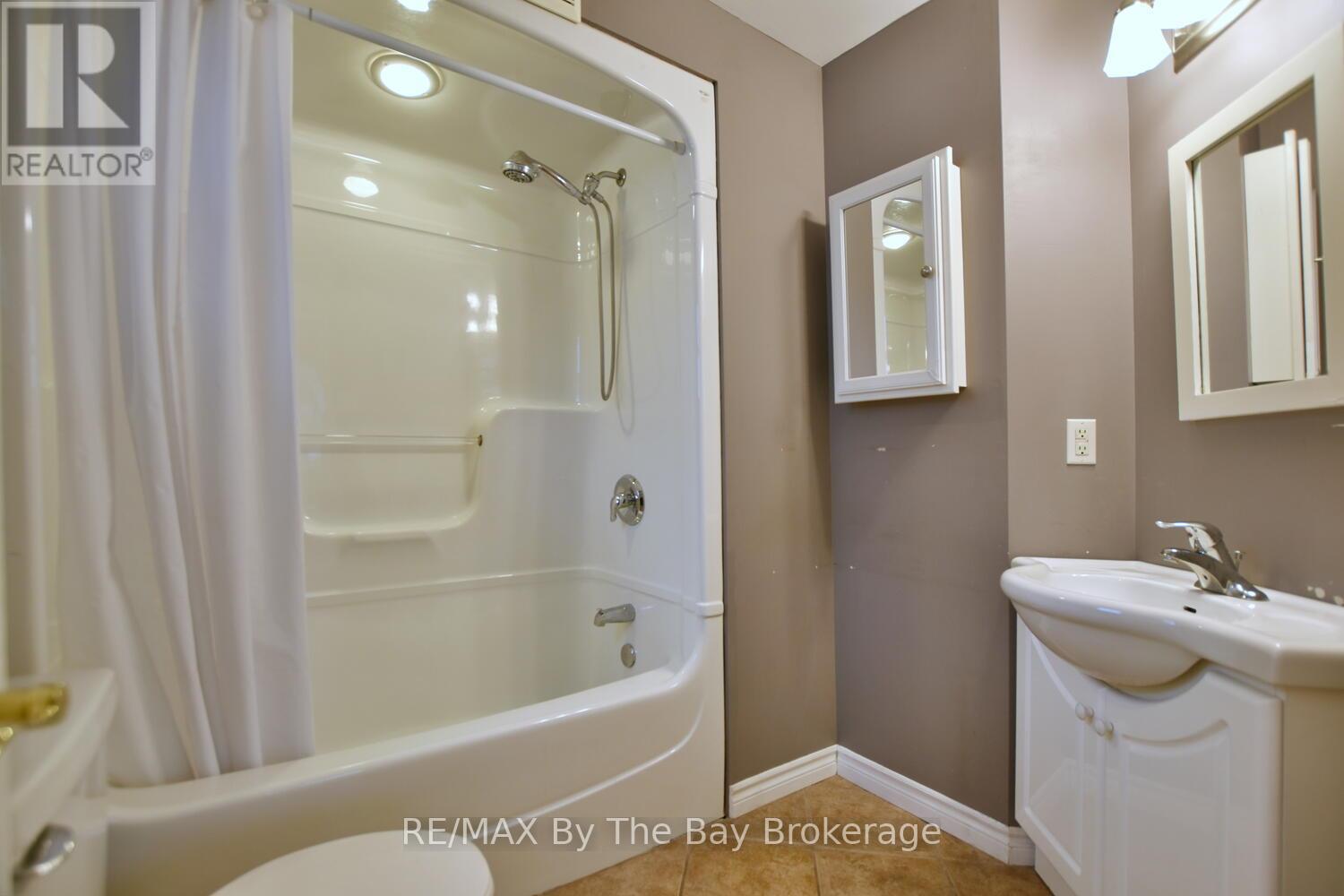44 Peter Street, Springwater, Ontario  L0L 1P0 - Photo 21 - S12431658
