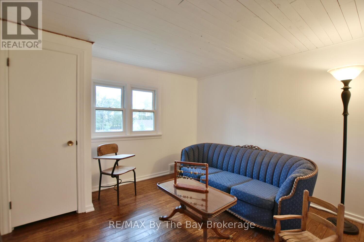 44 Peter Street, Springwater, Ontario  L0L 1P0 - Photo 27 - S12431658