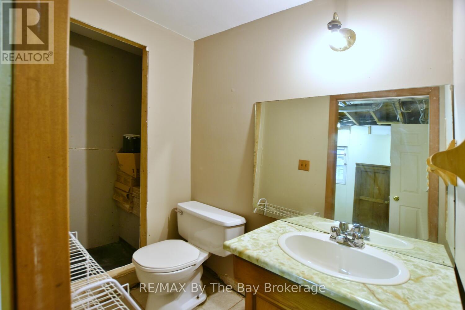 44 Peter Street, Springwater, Ontario  L0L 1P0 - Photo 31 - S12431658