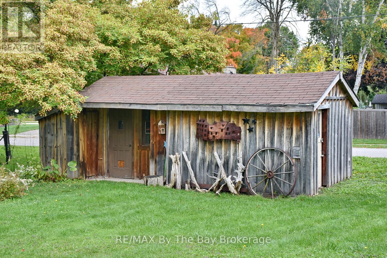 44 Peter Street, Springwater, Ontario  L0L 1P0 - Photo 34 - S12431658