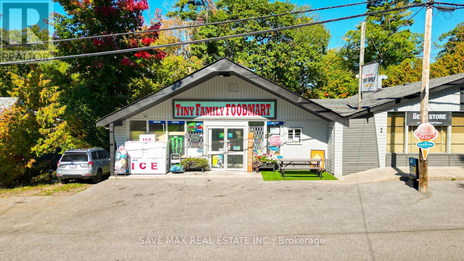 2008 Tiny Beaches Road S, Tiny, Ontario  L0L 1P0 - Photo 2 - S12424511