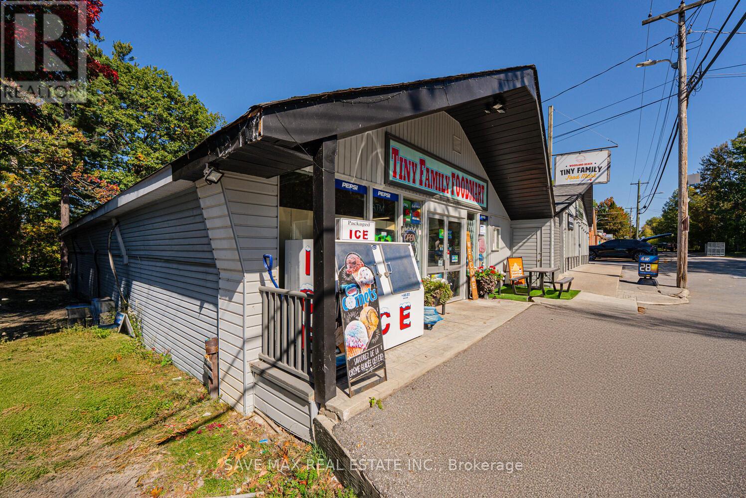 2008 Tiny Beaches Road S, Tiny, Ontario  L0L 1P0 - Photo 23 - S12424511