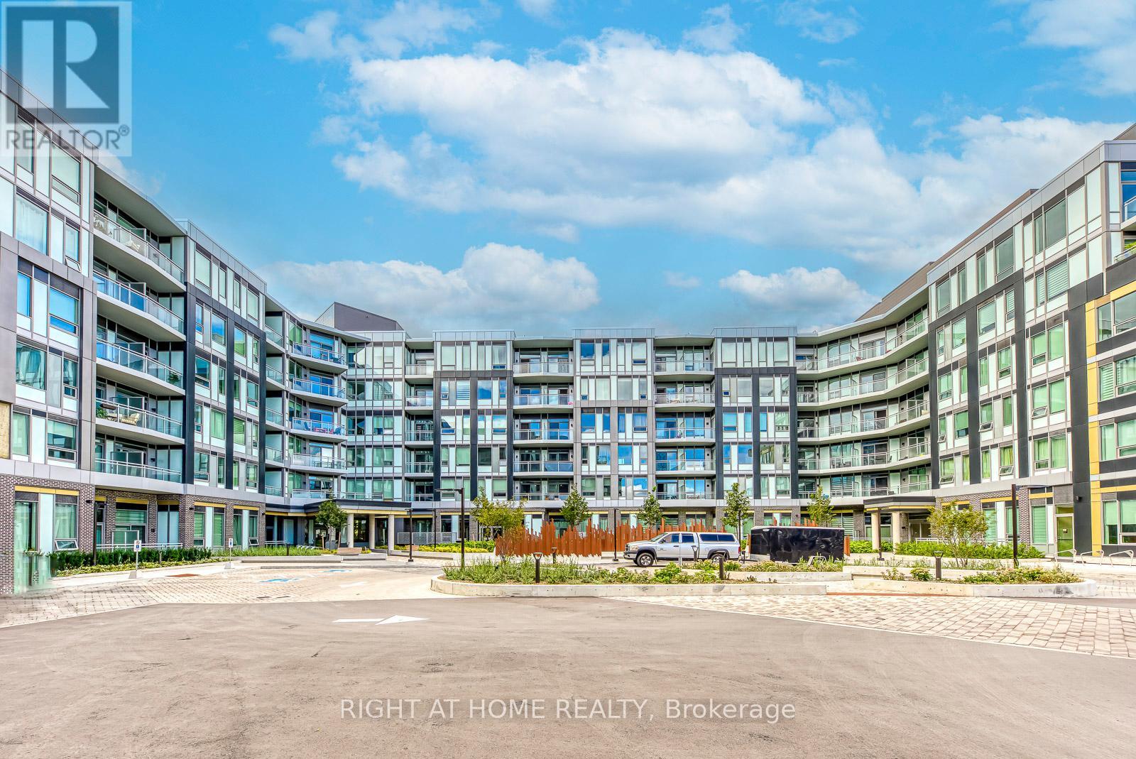 136 - 2501 SAW WHET BOULEVARD, Oakville, Ontario