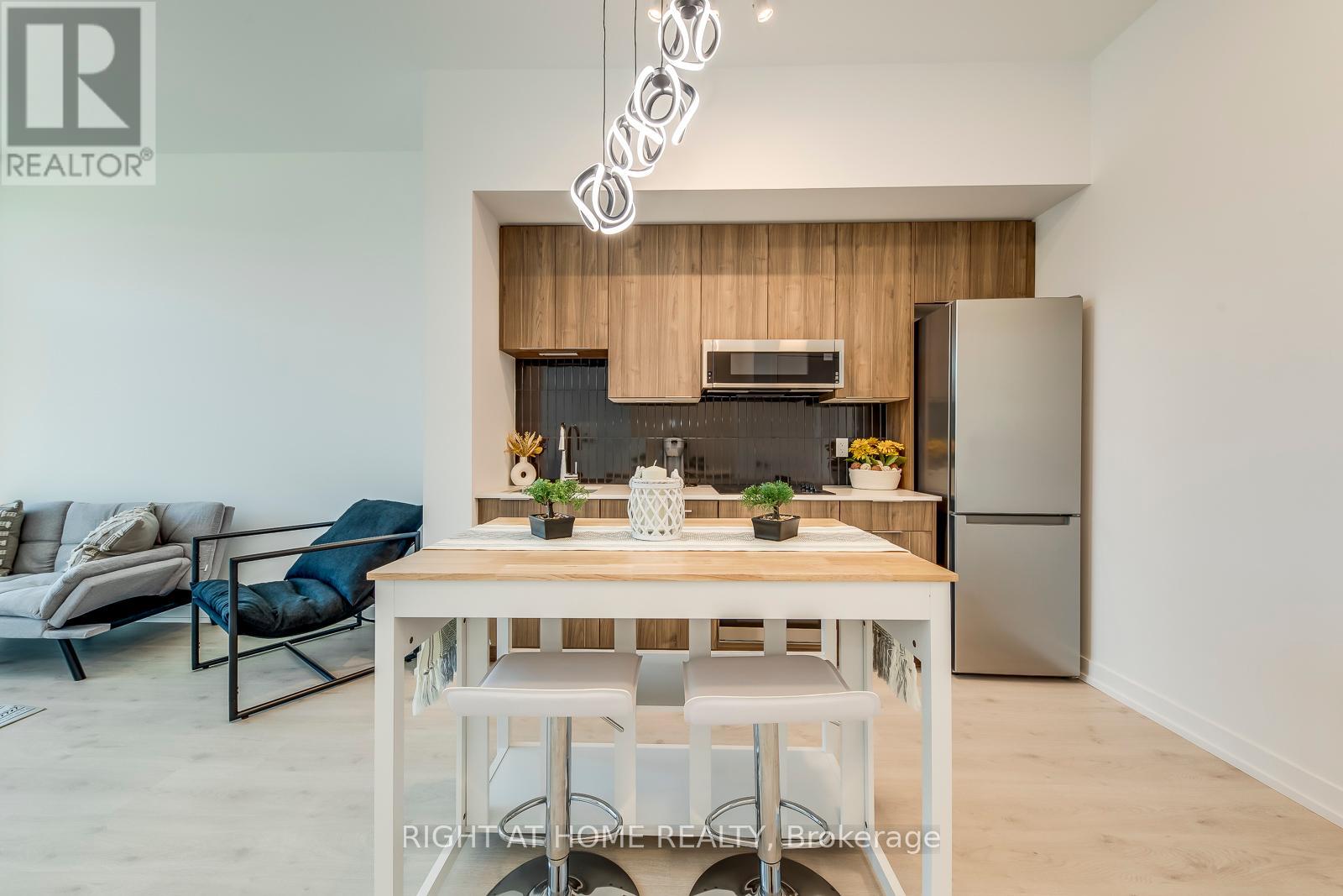 136 - 2501 Saw Whet Boulevard, Oakville, Ontario  L6M 5N2 - Photo 10 - W12383573