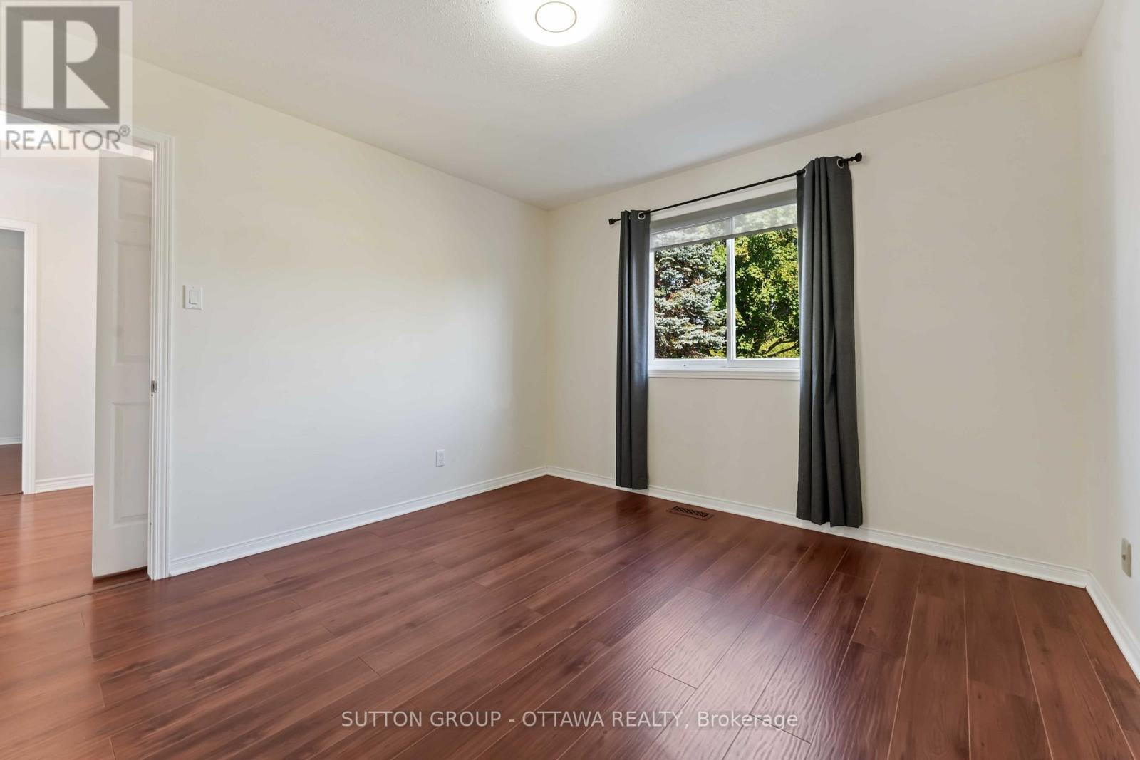 7 Castlethorpe Crescent, Ottawa, Ontario  K2G 5P6 - Photo 28 - X12448494