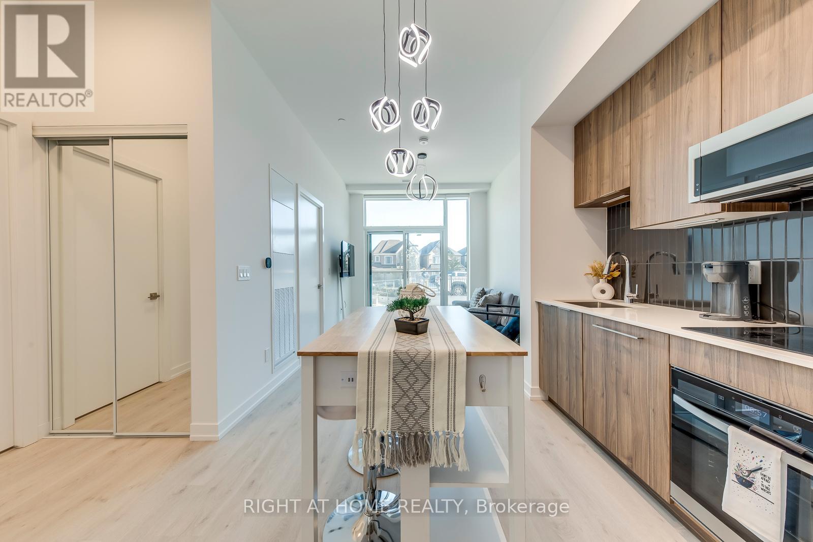 136 - 2501 Saw Whet Boulevard, Oakville, Ontario  L6M 5N2 - Photo 13 - W12383573