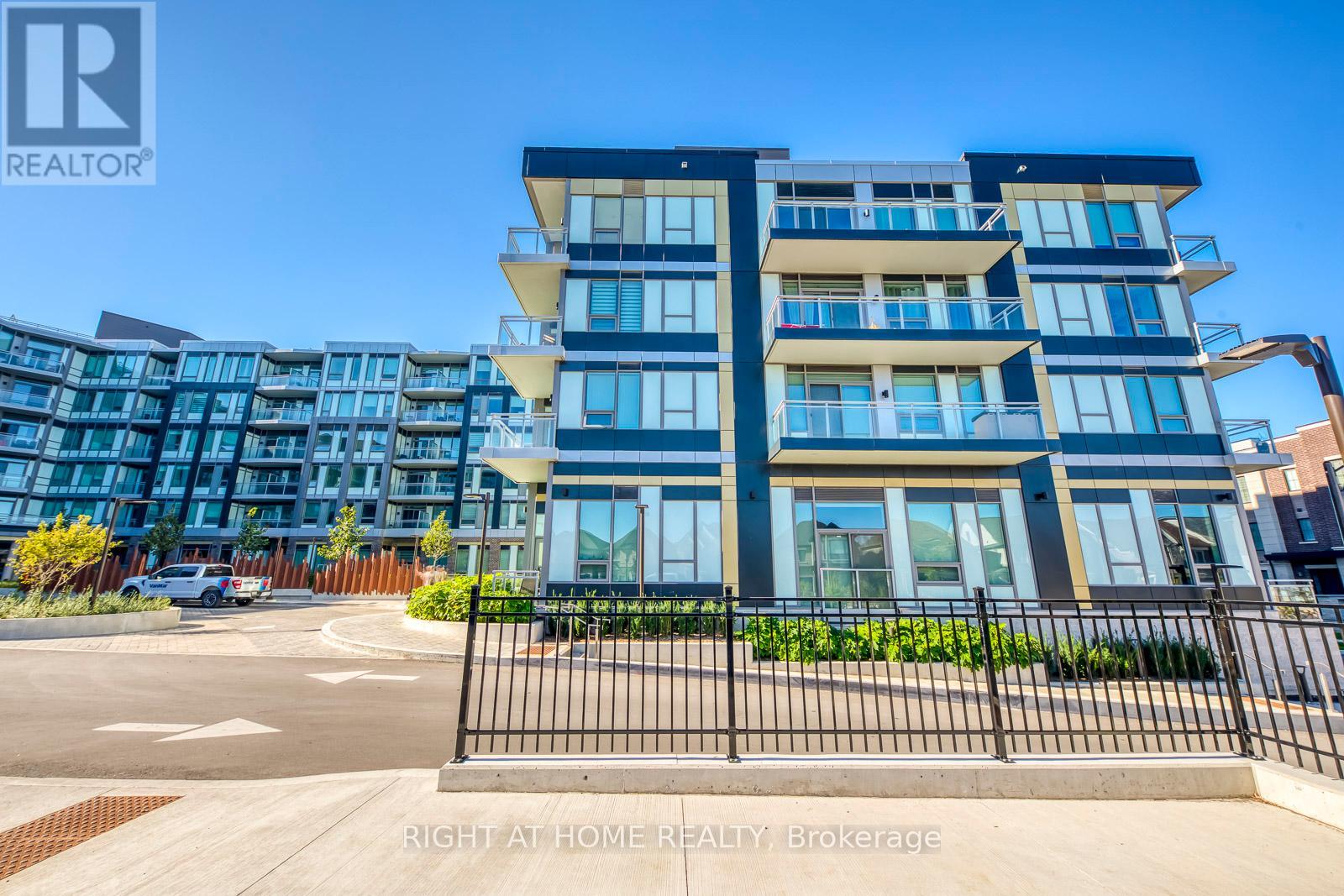 136 - 2501 Saw Whet Boulevard, Oakville, Ontario  L6M 5N2 - Photo 4 - W12383573