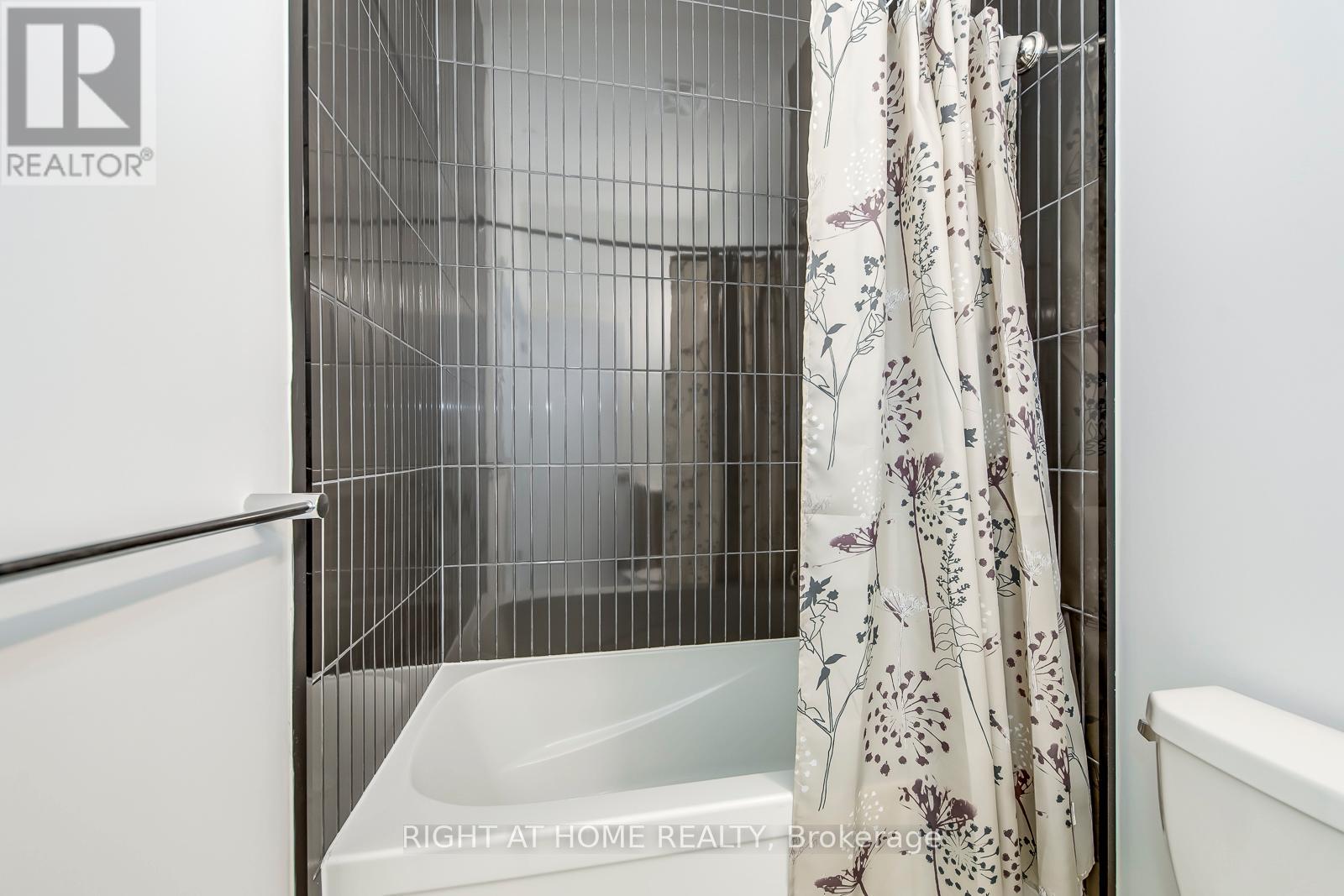 136 - 2501 Saw Whet Boulevard, Oakville, Ontario  L6M 5N2 - Photo 22 - W12383573