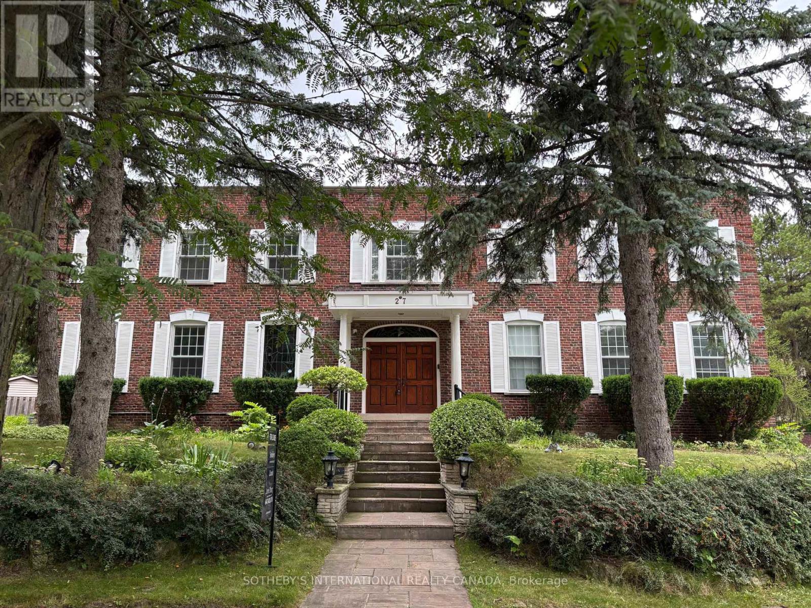 27 JUNEWOOD CRESCENT, Toronto, Ontario