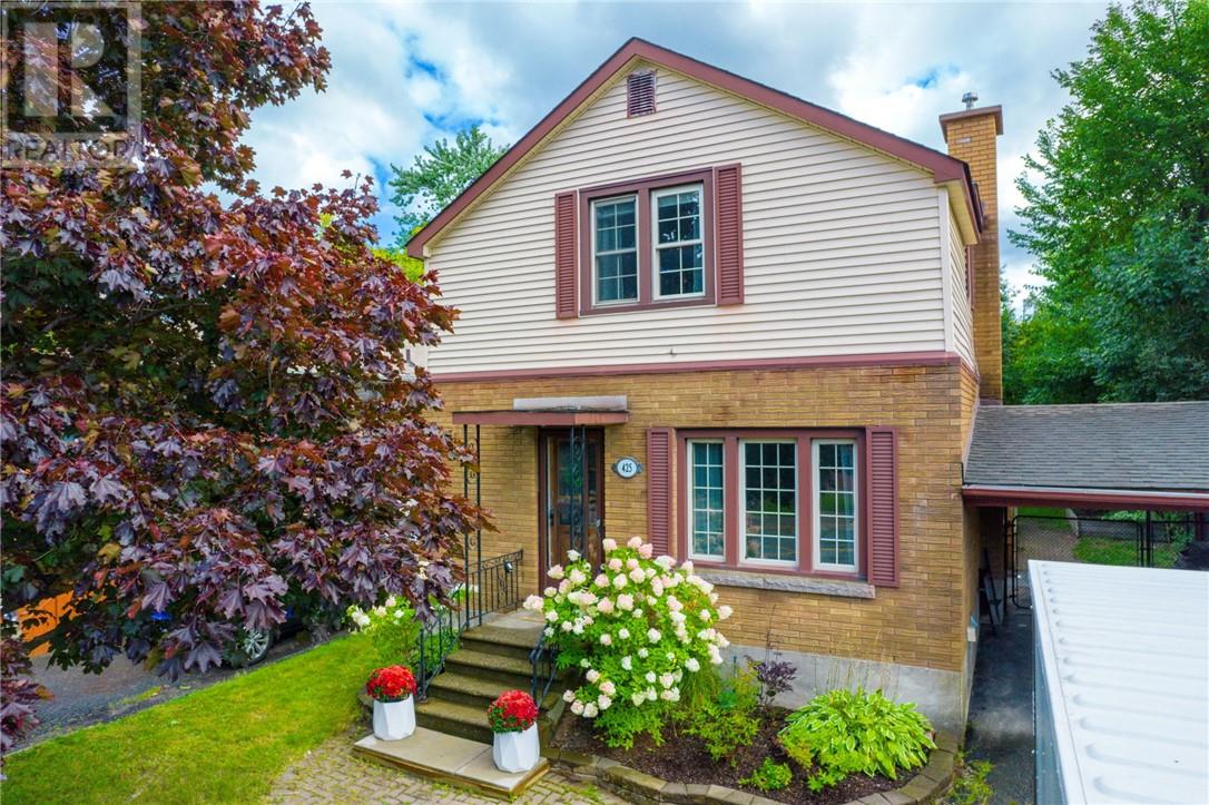 425 Wembley, Greater Sudbury, Ontario